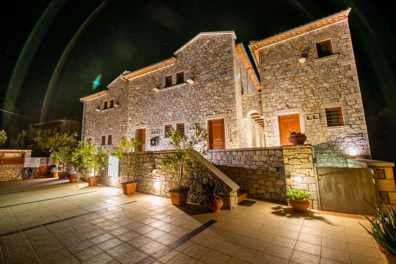 Mani Houses Selinitsa Art Koloveas Agios Nikolaos  Buitenkant foto